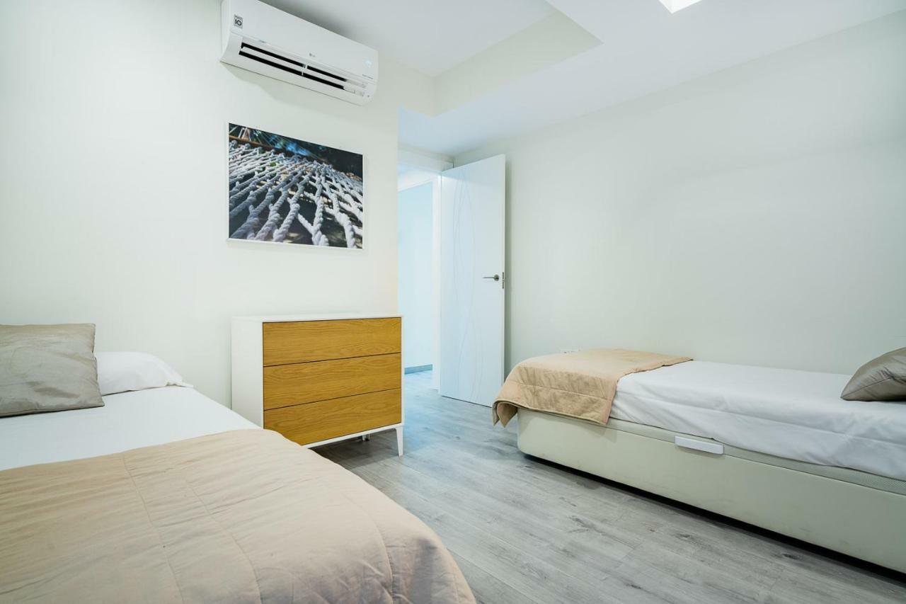 Exclusive Quietness In The Heart Of Madrid With Public Parking, Breakfast, 2 Bathrooms エクステリア 写真
