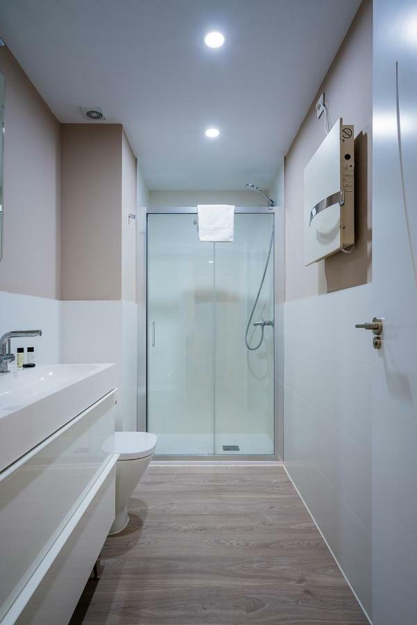Exclusive Quietness In The Heart Of Madrid With Public Parking, Breakfast, 2 Bathrooms エクステリア 写真