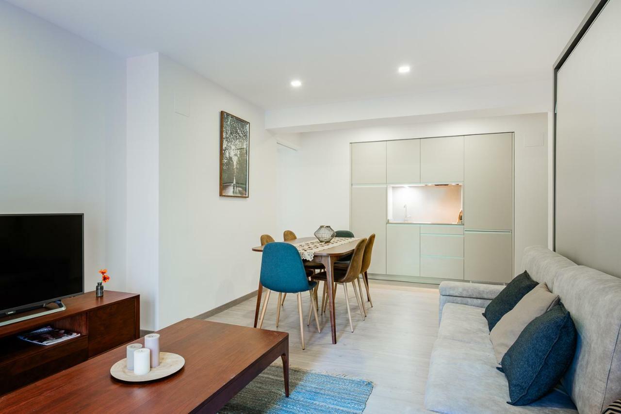 Exclusive Quietness In The Heart Of Madrid With Public Parking, Breakfast, 2 Bathrooms エクステリア 写真