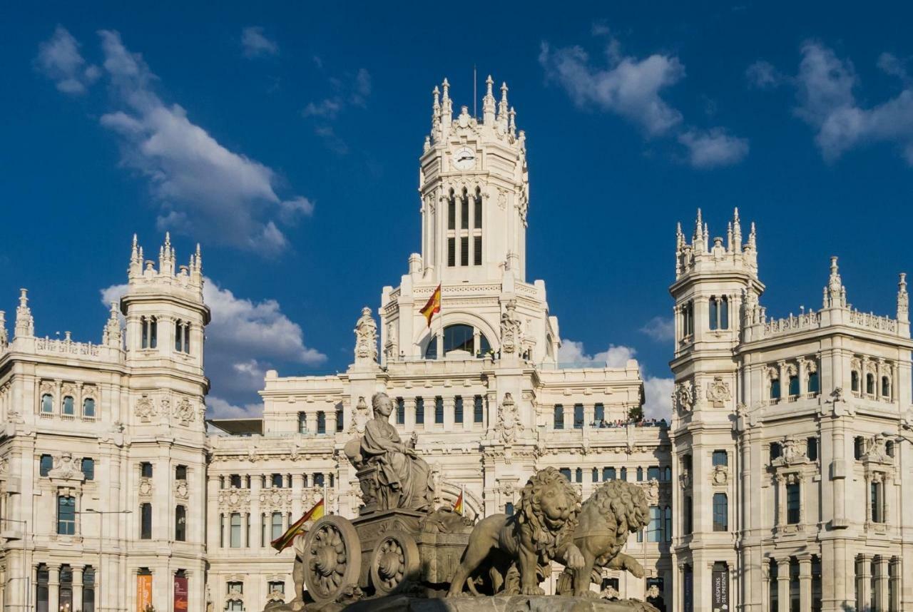 Exclusive Quietness In The Heart Of Madrid With Public Parking, Breakfast, 2 Bathrooms エクステリア 写真